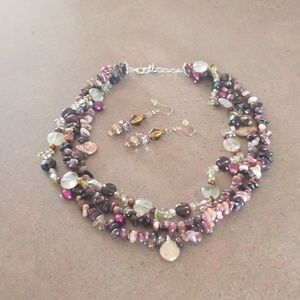 Necklace and earring set